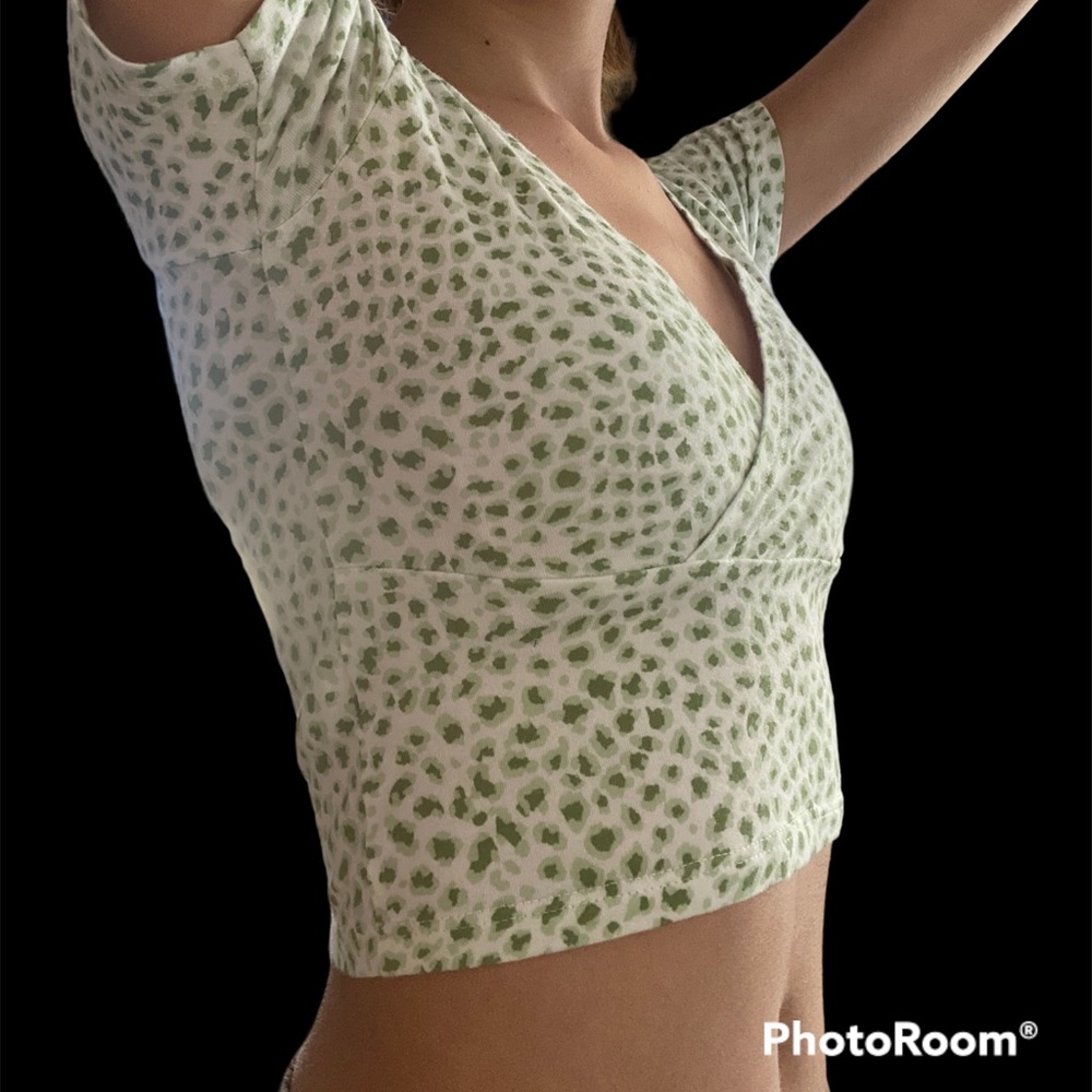 Brandy Melville Green Cheetah Amara